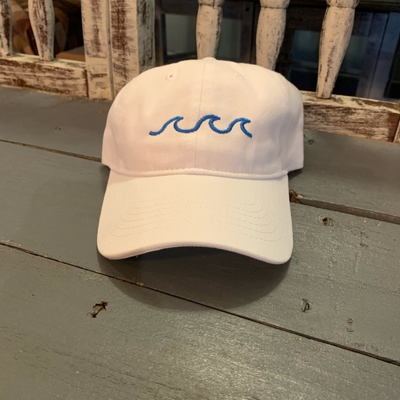 Waves hat - Picture 2 of 2